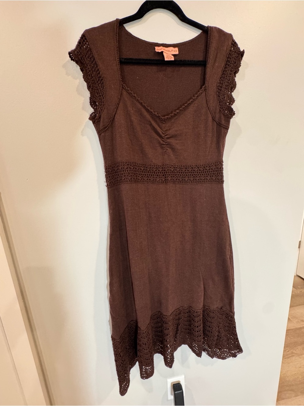 Brown Bandolino rayon & cotton dress with crochet trim, size M